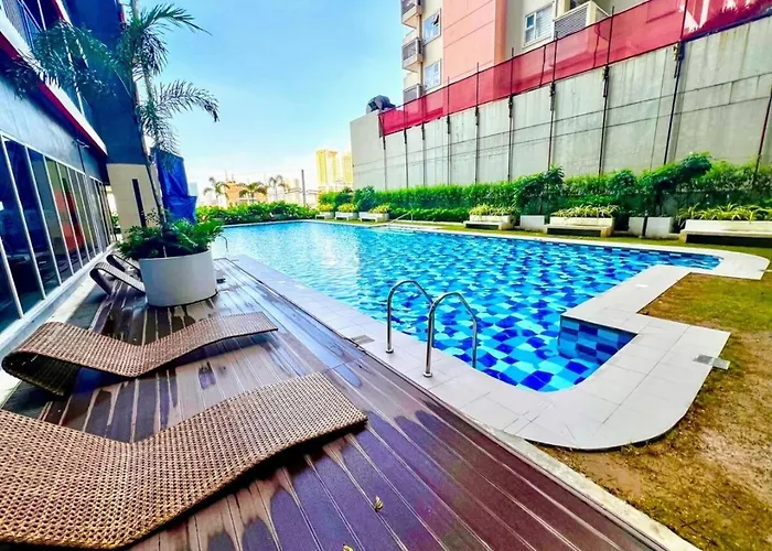 Red Luxe Haven Comfy Stay, Netflix And Fast Wifi Ready Дом отдыха Манила